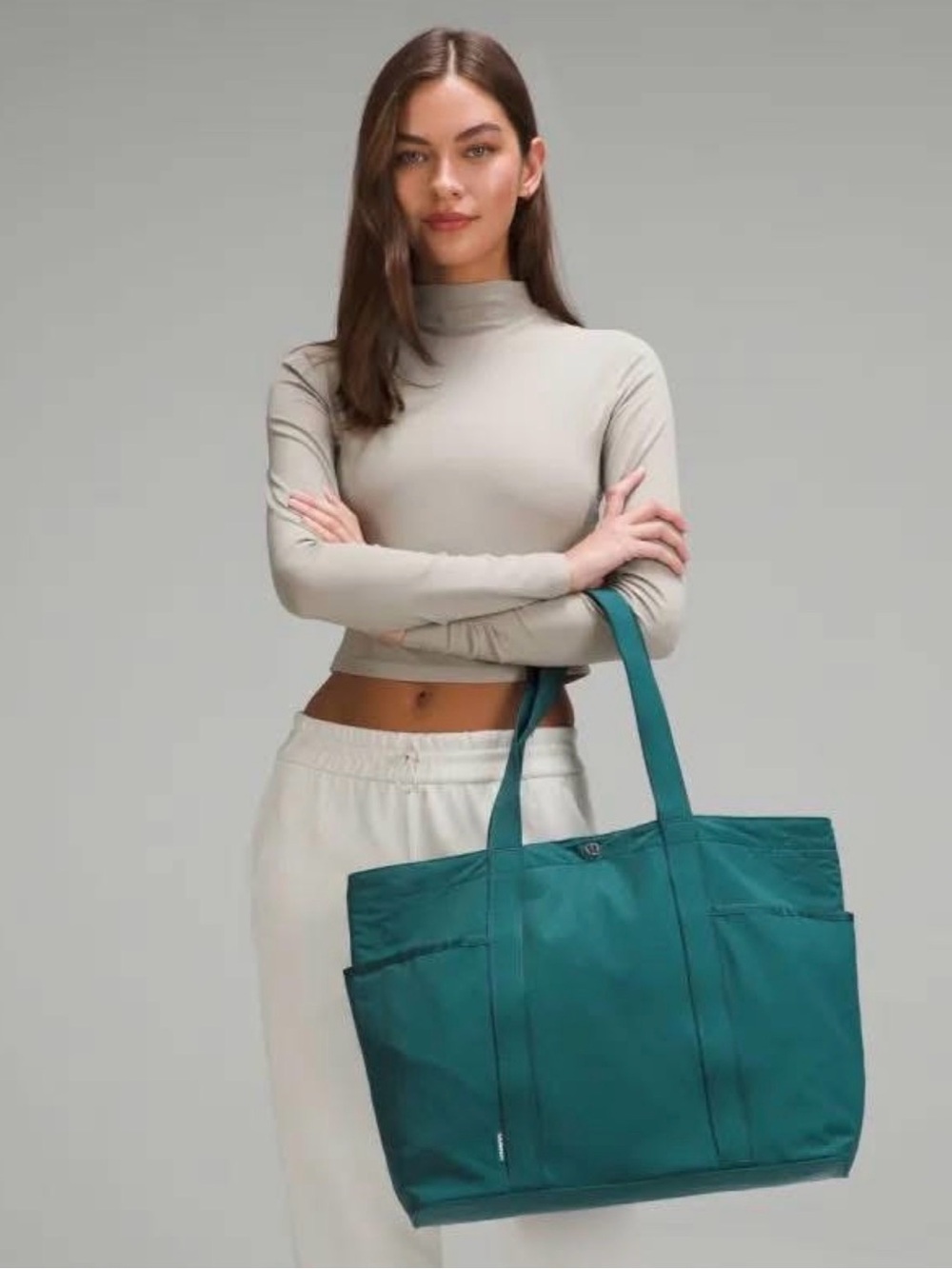 Lululemon Everyday Tote Bag in Teal - Lightweight Women’s Shoulder Tote